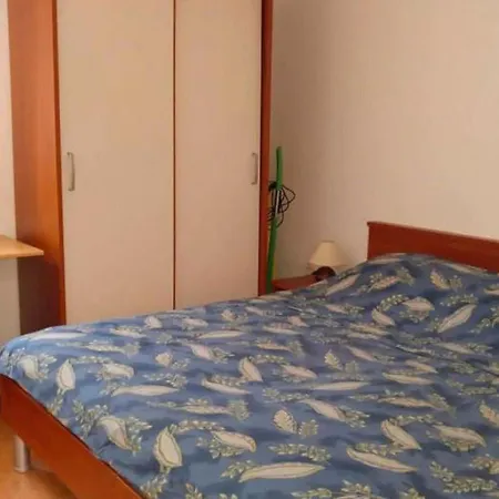 Cosy In Klenovica With Garden Appartamento *